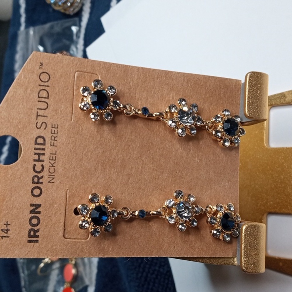 Dangle earrings $5 or 5 for $20